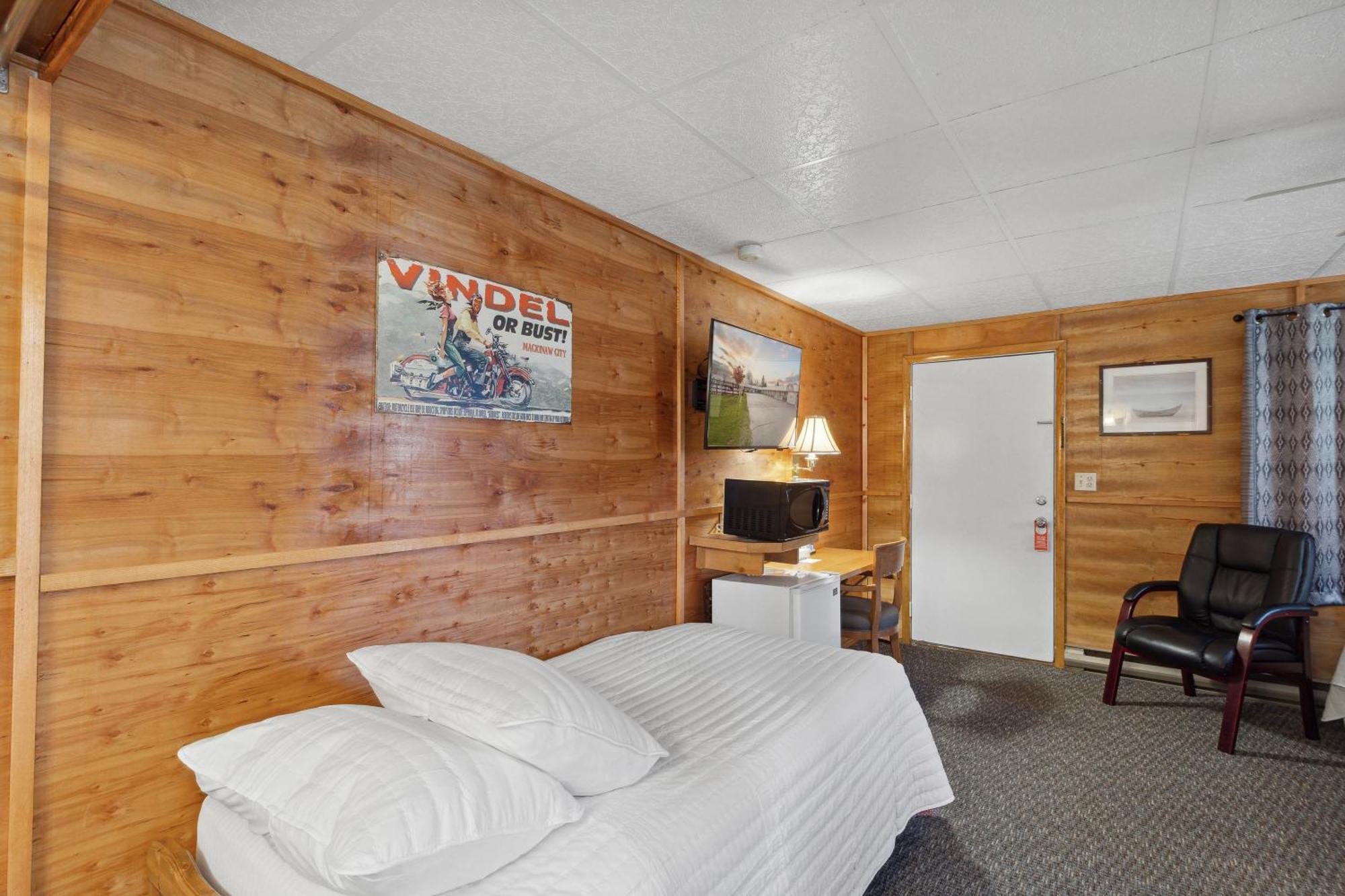 Vindel Motel - Mackinaw City Zewnętrze zdjęcie