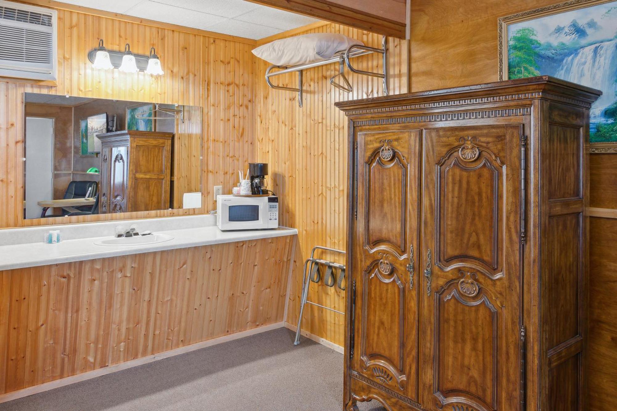 Vindel Motel - Mackinaw City Zewnętrze zdjęcie
