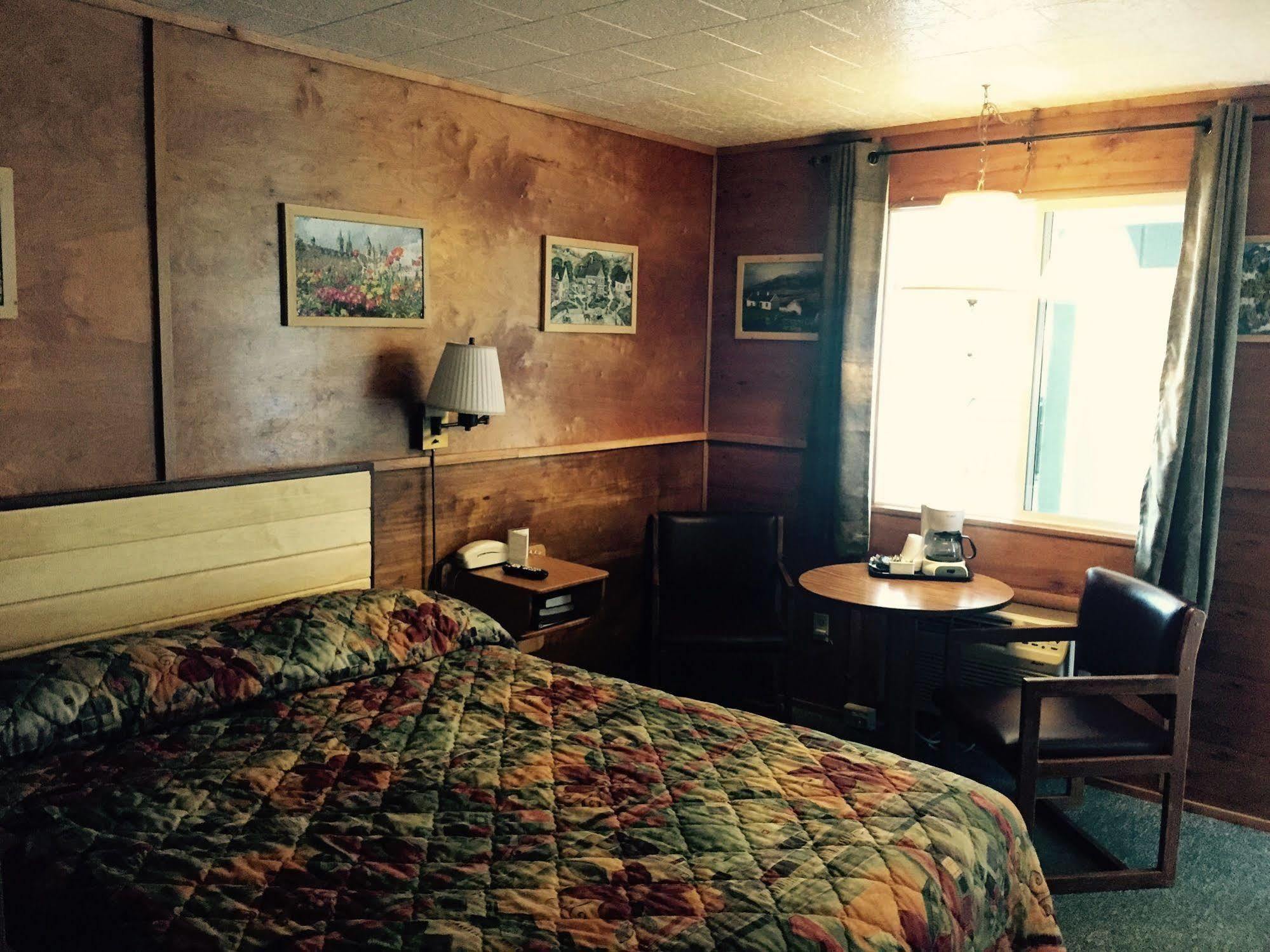 Vindel Motel - Mackinaw City Zewnętrze zdjęcie