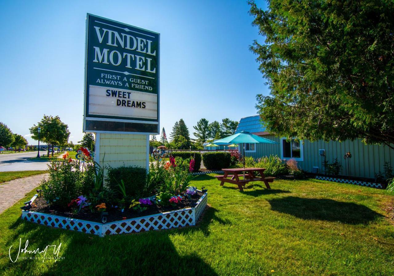 Vindel Motel - Mackinaw City Zewnętrze zdjęcie