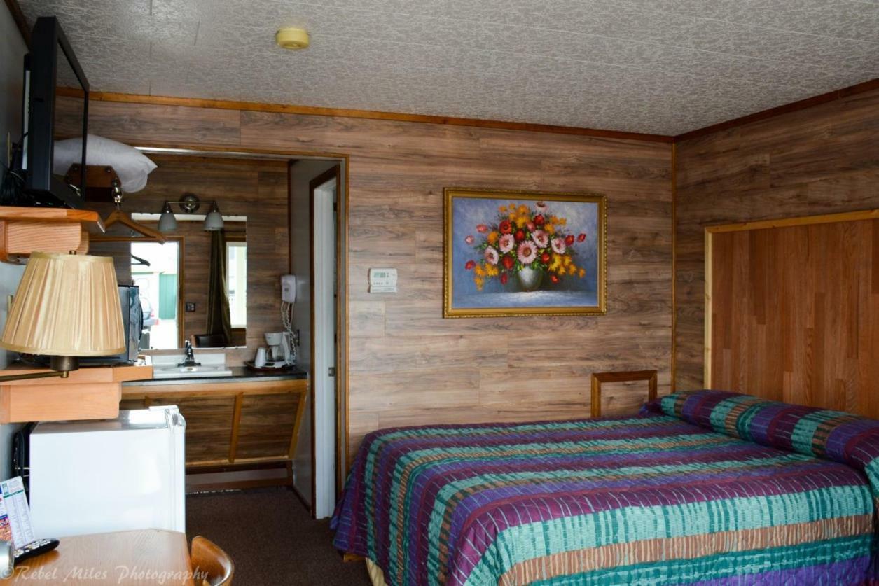 Vindel Motel - Mackinaw City Zewnętrze zdjęcie