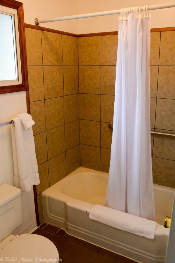 Vindel Motel - Mackinaw City Zewnętrze zdjęcie